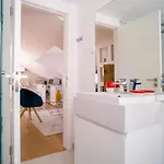 Good Karma - Bright And Sophisticated With Balcony Apartment