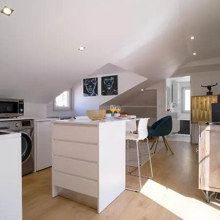 Appartamento Good Karma - Bright And Sophisticated With Balcony *