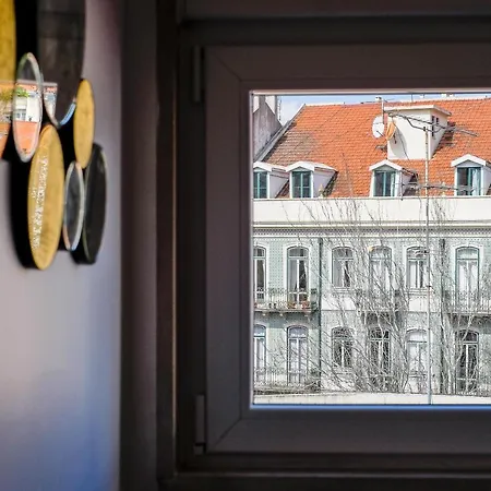 Apartment Good Karma - Bright And Sophisticated With Balcony *